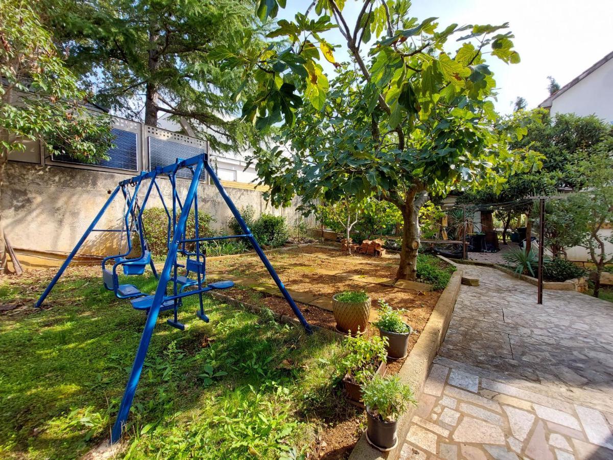Apartments Vilim Пинезичи Экстерьер фото